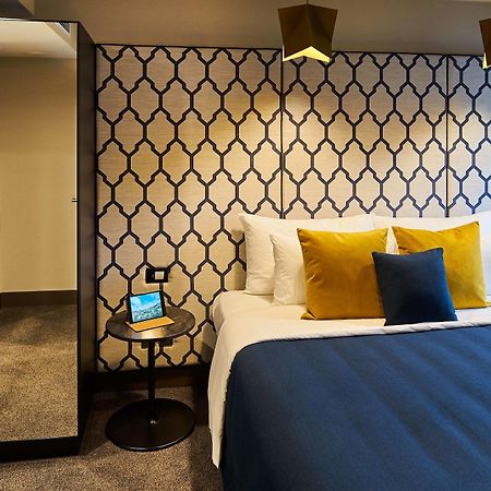 Bolton Hotel Wellington Exterior foto A bedroom at the hotel